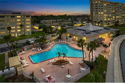 4650 Cove Circle #209, Saint Petersburg, FL 33708 - Photo 39