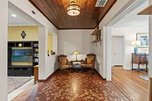 1202 W Coral St, Tampa, FL 33602 - Photo 11