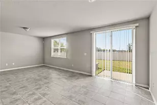 102 Lovely Ct, Plant City, FL 33566 - Photo 3