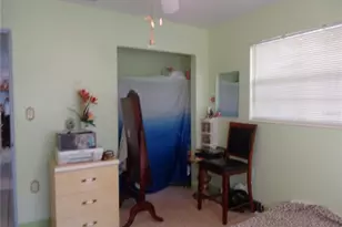 6165 26th Ave N, Saint Petersburg, FL 33710 - Photo 13