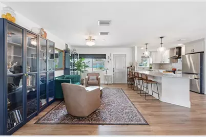 9571 Sun Isle Drive NE, Saint Petersburg, FL 33702 - Photo 5