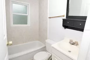 6855 Dartmouth Ave N, Saint Petersburg, FL 33710 - Photo 21