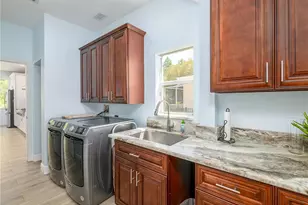 10515 Canary Isle Dr, Tampa, FL 33647 - Photo 13