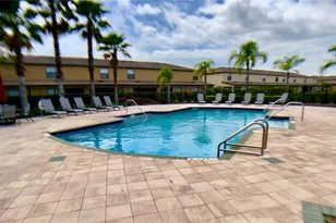 2634 Edgewater Falls Dr, Brandon, FL 33511 - Photo 15