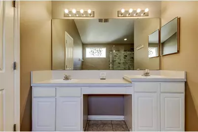 24318 Rolling View Court, Lutz, FL 33559 - Photo 35