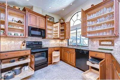 2913 Forest Club Drive, Plant City, FL 33566 - Photo 31