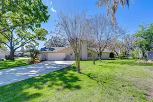 2913 Forest Club Dr, Plant City, FL 33566 - Photo 63