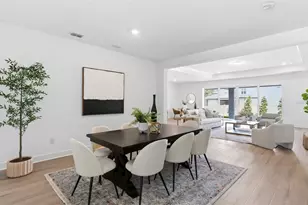 37253 Gunnison Dr, Zephyrhills, FL 33540 - Photo 5