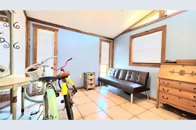 703 13th Avenue NW, Largo, FL 33770 - Photo 9