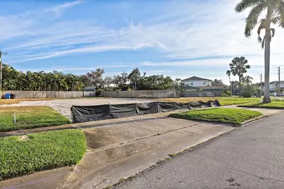 1235 Cordova Boulevard NE, Saint Petersburg, FL 33704 - Photo 9