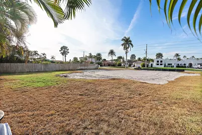 1235 Cordova Boulevard NE, Saint Petersburg, FL 33704 - Photo 15