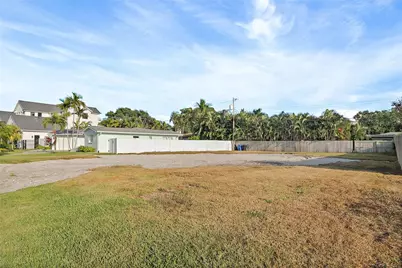 1235 Cordova Boulevard NE, Saint Petersburg, FL 33704 - Photo 5