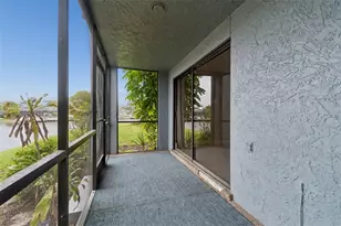 6320 Grand Bahama Cir, Tampa, FL 33615 - Photo 57