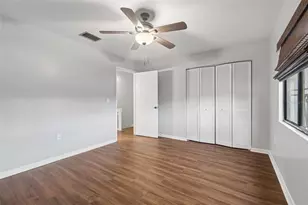 6320 Grand Bahama Cir, Tampa, FL 33615 - Photo 49