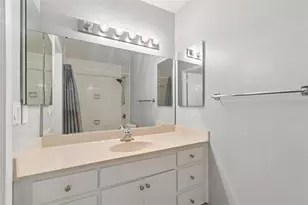 6320 Grand Bahama Cir, Tampa, FL 33615 - Photo 45