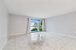 6320 Grand Bahama Cir, Tampa, FL 33615 - Photo 29