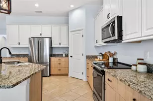 33487 Azalea Ridge Dr, Wesley Chapel, FL 33545 - Photo 17