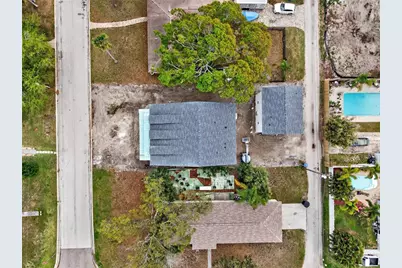 808 39th Avenue NE, Saint Petersburg, FL 33703 - Photo 13