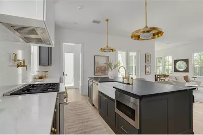 808 39th Avenue NE, Saint Petersburg, FL 33703 - Photo 19