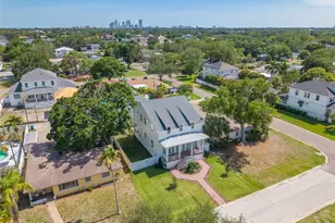 808 39th Ave NE, Saint Petersburg, FL 33703 - Photo 11