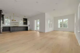 808 39th Ave NE, Saint Petersburg, FL 33703 - Photo 9