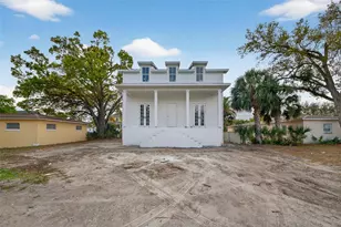 808 39th Ave NE, Saint Petersburg, FL 33703 - Photo 5