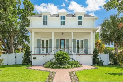 808 39th Avenue NE, Saint Petersburg, FL 33703 - Photo 1