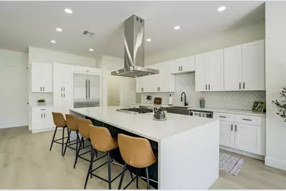 319 Cedar Lane, Largo, FL 33770 - Photo 9