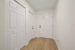 13922 Briardale Ln, Tampa, FL 33618 - Photo 3