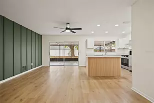 13922 Briardale Ln, Tampa, FL 33618 - Photo 5