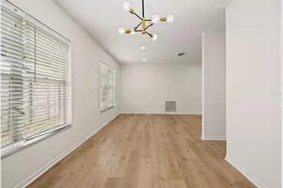 13922 Briardale Lane, Tampa, FL 33618 - Photo 11