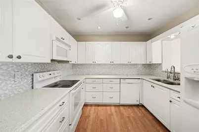 1806 El Rancho Drive, Sun City Center, FL 33573 - Photo 11