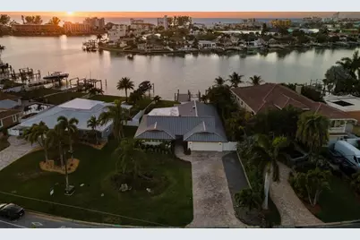 10088 Paradise Boulevard, Treasure Island, FL 33706 - Photo 3