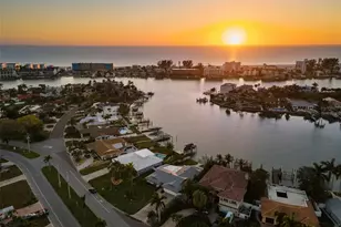 10088 Paradise Blvd, Treasure Island, FL 33706 - Photo 79