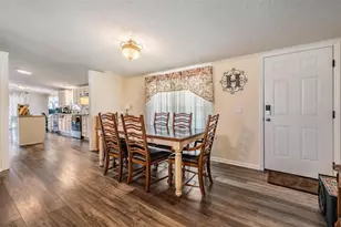 13544 Kent Bradley St, Dade City, FL 33525 - Photo 9