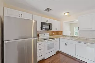 7651 Montague Loop, New Port Richey, FL 34655 - Photo 9