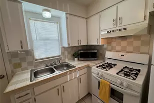 5107 Park Lake Dr N, Pinellas Park, FL 33782 - Photo 15