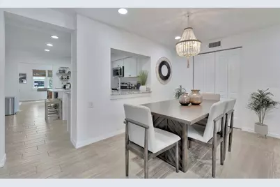 700 14th Street NW, Largo, FL 33770 - Photo 7