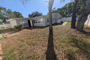 5041 Myrtle Ln, Madeira Beach, FL 33708 - Photo 27