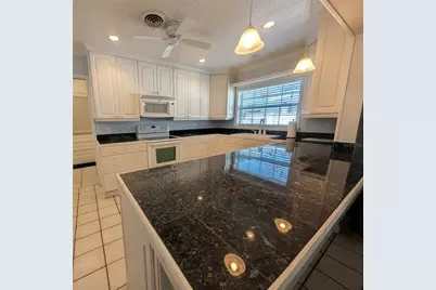 5041 Myrtle Lane, Madeira Beach, FL 33708 - Photo 7