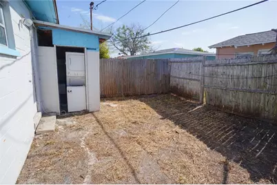 191 148th Avenue E, Madeira Beach, FL 33708 - Photo 3