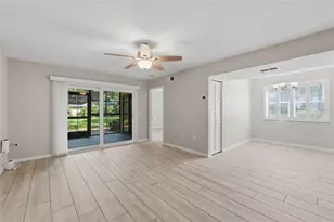 3001 58th Ave S, Saint Petersburg, FL 33712 - Photo 9
