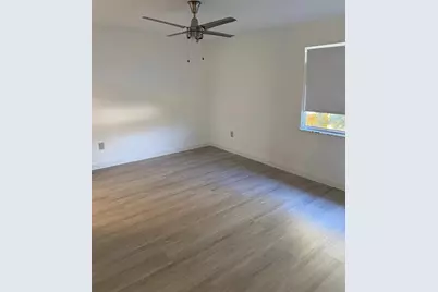 13905 Village Terrace Drive, Tampa, FL 33624 - Photo 15