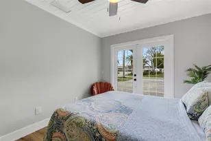 441 Bayshore Dr, Venice, FL 34285 - Photo 37