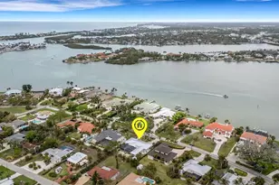 441 Bayshore Dr, Venice, FL 34285 - Photo 69