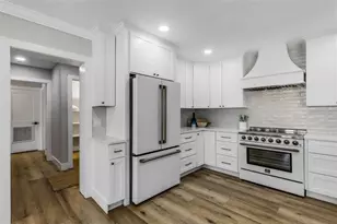 441 Bayshore Dr, Venice, FL 34285 - Photo 19