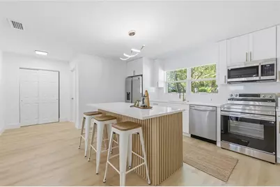 3917 W Pine Street, Tampa, FL 33607 - Photo 17