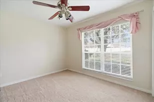 4250 Pine Isle Dr, Lutz, FL 33558 - Photo 23