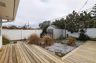 13940 Antigua Dr, Seminole, FL 33776 - Photo 7