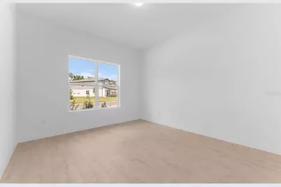 37265 Gunnison Drive, Zephyrhills, FL 33540 - Photo 11